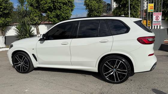 BMW X5 3.0 M SPORT 4X4 30D I6 TURBO DIESEL 4P AUTOMÁTICO BMW X5 3.0 M SPORT 4X4 30D I6 TURBO DIESEL 4P AUTOMÁTICO